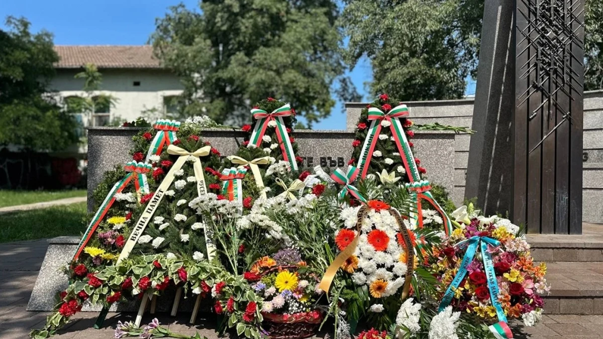 Церемонията ще се проведе пред Мемориала на загиналитеНа 2 юни
