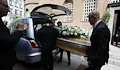 Изпратиха Любен Дилов - син с аплодисменти в последния му път