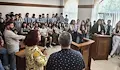 Росица Басарболиева събра младежи на съдебен процес