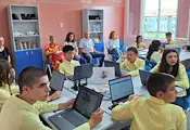 ОУ „Любен Каравелов“ откри високотехнологични класни стаи