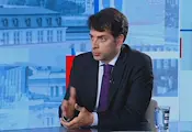 Атанас Пеканов: Няма да съкращаваме срока за майчинството Атанас Пеканов: Няма да съкращаваме срока за майчинството