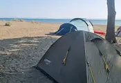 Отлагат глобите за диво къмпингуване за есента