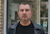 Стойне Стойнев: Дъщеря ми е изхвърлена като торба от Александър