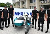 Курсанти от МВР реставрираха мотоциклет „ИЖ Планета 3“