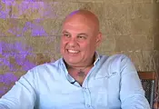 Иво Танев бори здравословни проблеми с йога