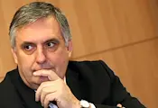 Ивайло Калфин: Румен Радев търси вътрешни дивиденти със странни аргументи