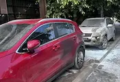 Подпалиха автомобили на българското посолство в Скопие