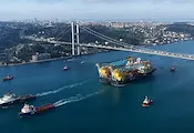 Морски колос блокира Босфора на път за Румъния