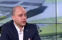 Боян Митракиев: Плащането на осигуровки от държавните служители е недостатъчна мярка