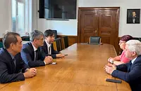 Русенският университет посрещна делегация от Виетнам