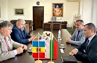 Пенчо Милков обсъди нови партньорства с посланика на Молдова