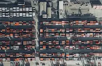 Китайските стоки поскъпват от 1 юли