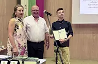 Два елитни русенски випуска получиха своите дипломи