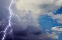 НИМХ обяви жълт код за опасни гръмотевични бури