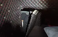 Откриха шестима мигранти, укрити в тайник на автобус