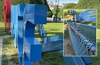 Табелата "Русе" в градската градина спешно се нуждае от ремонт