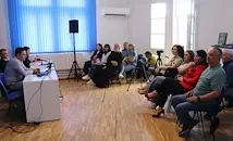 Липсата на трудови права отблъсква новите приемни родители