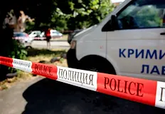 Полицията е отцепила районаТруп на младо момче е открит в
