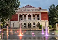 Прожекции и спектакли ще се проведат на откритоОт 11 юни