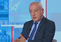 Финансовият министър представи бюджета за 2026 годинаСлужителите на Министерството на
