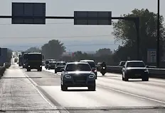 Близо 20 километрова колона затвори Кресненското дефилеПрез днешния съботен ден