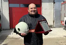 Началникът на пожарната във Ветово се отдава на заслужена почивкаРъководството