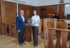 Дипломираните специалисти ще се обучават шест месецаДвама дипломирани юристи започнаха