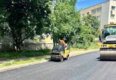 Продължава преасфалтирането и на булевард Съединение Три основни улици в