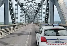 Леките автомобили ще минават безплатно към РусеРумънските власти освобождават от
