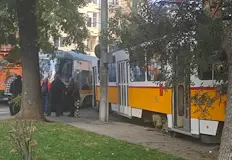 Четирима пострадали след тежък удар на столично кръстовищеМалко дете и