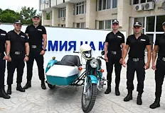 Машината влиза в музейната сбиркаКурсанти от факултет Полиция в Академията