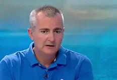 Завера от фирми спира по сигурните бетонни оградиДве деца и