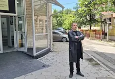 Бащата на загиналата в Благоевград ще съди прокуратуратаПочерненият баща на