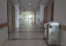 Пропаст между мениджъри и лекариБившият министър на здравеопазването д р