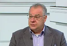 Директори на задлъжнели болници получават рекордни възнагражденияМинистерството на здравеопазването най