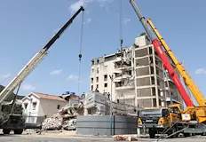 Международни екипи търсят оцелели след опустошителното земетресениеОт БНТ съобщават за