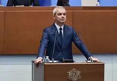 Лидерът на Възраждане остро атакува държавната външна политикаЛидерът на партия