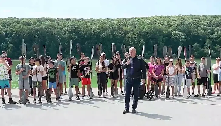 Жители и спортни клубове се опасяват от екологична катастрофа