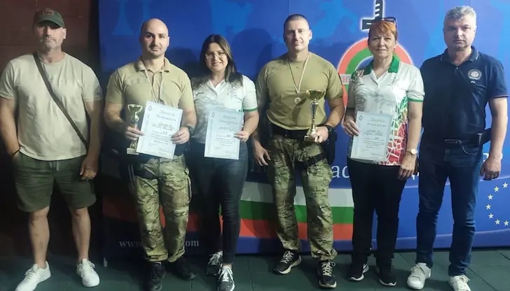 Русенски полицаи втора награда на турнир по стрелба
