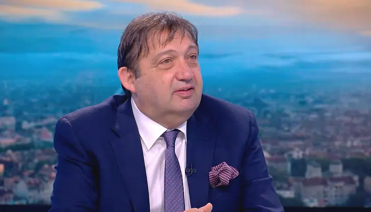 Регионалният министър блокира индексацията на аванси в пътното строителство Регионалният министър блокира индексацията на аванси в пътното строителство