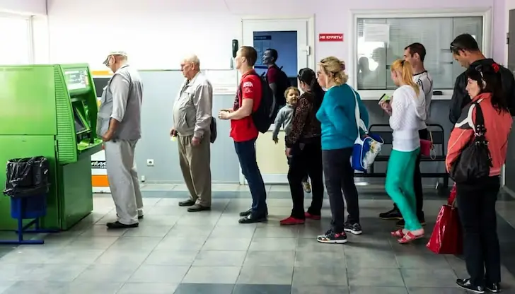 Масов отлив на средства от руски банки заради данъците