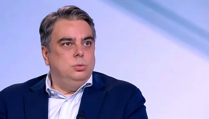 Съпредседателят на ПП критикува замразяването на социалните плащания