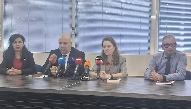 Фиктивни договори източиха 147 000 евро от бюджета на университета Фиктивни договори източиха 147 000 евро от бюджета на университета