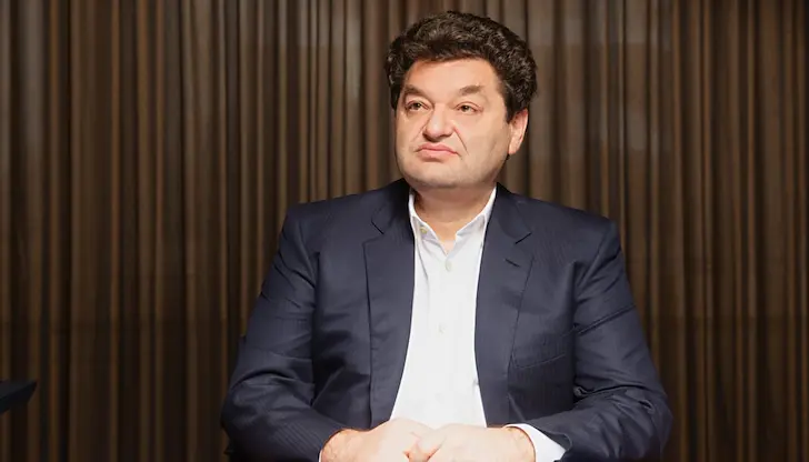 Бомба с метални сачми рани Вадим Ермолаев