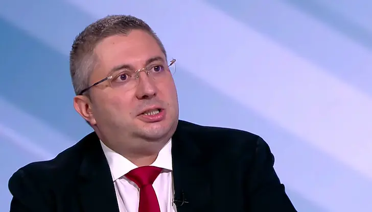Депутатът критикува служебния кабинет на Румен Радев