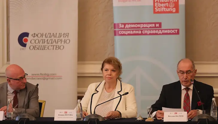 Президентът критикува забавянето на ключовия проект Президентът критикува забавянето на ключовия проект
