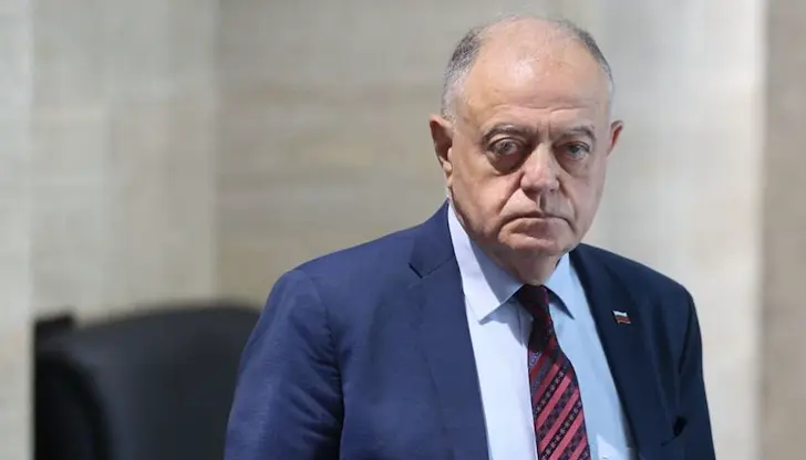 Десницата се мобилизира срещу кабинета на Румен Радев Десницата се мобилизира срещу кабинета на Румен Радев