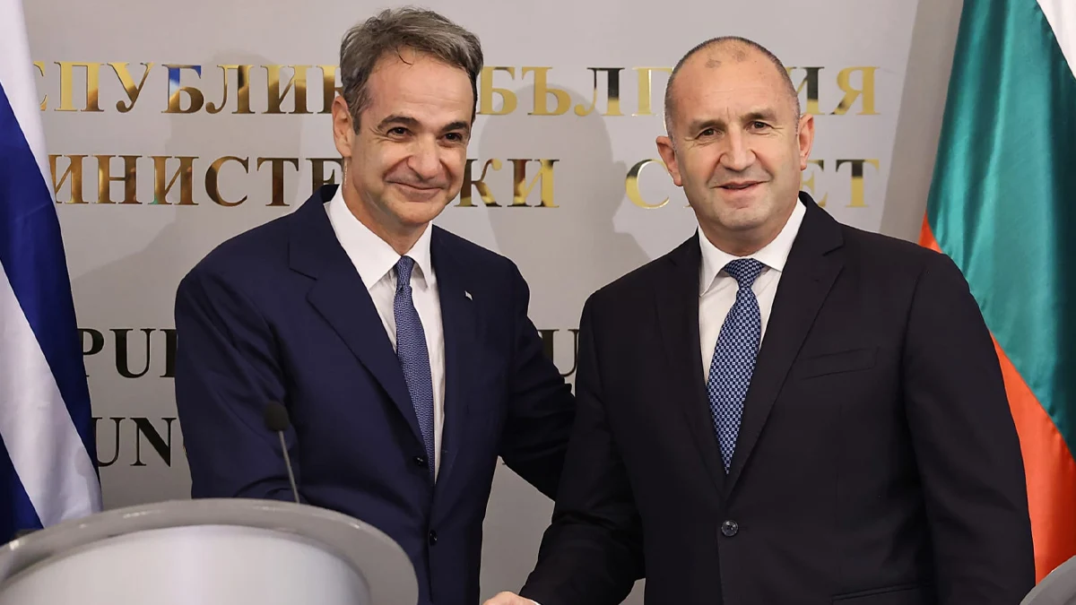 Гръцкият премиер Кириакос Мицотакис пристигна на визита в СофияБългария и