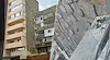 Бурята срути фасадата на обновен блок в Тутракан