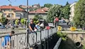 Обновиха парапетите край Беленска река